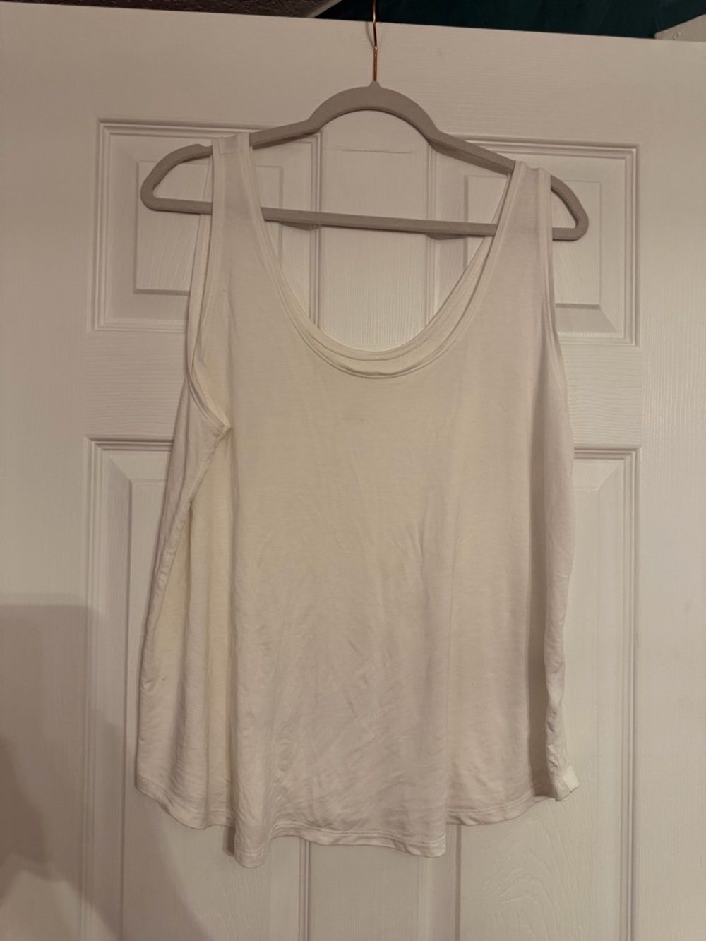 a new day White Scoop Neck Tank Top